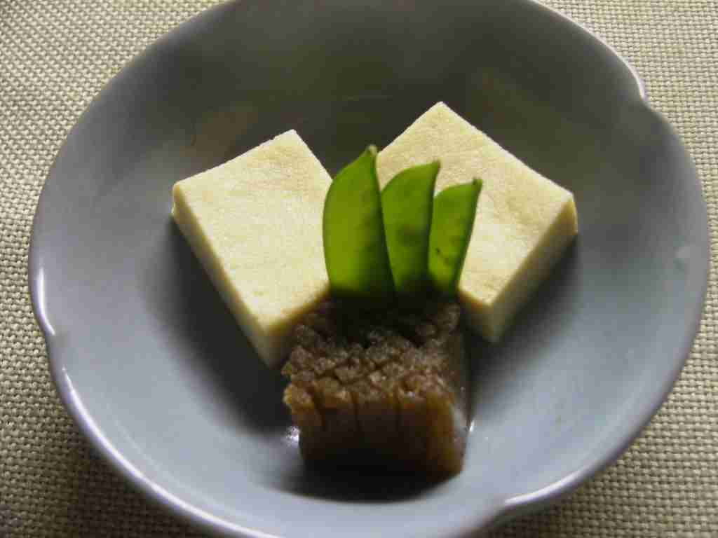 高野豆腐の炊き合わせの写真