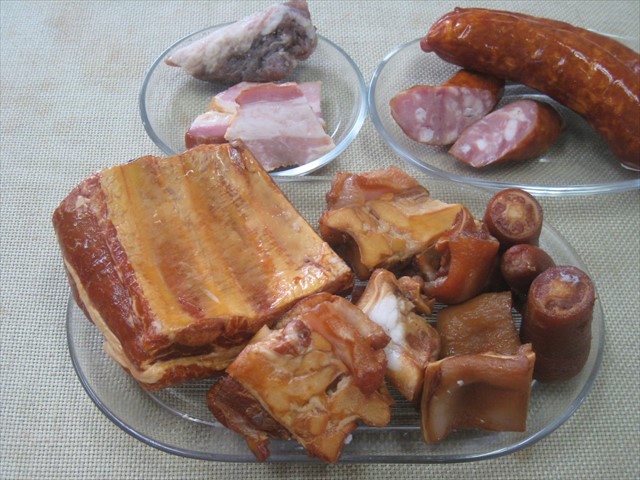 色々なフェイジョアーダ用の肉