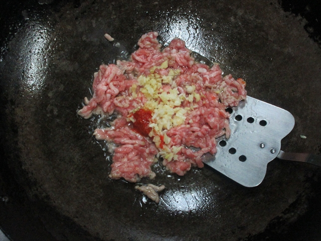 ひき肉とＡの炒め方 