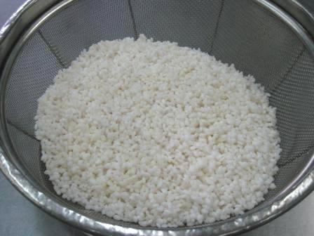 もち米は充分水気を含ませ、余分な水はよく切る