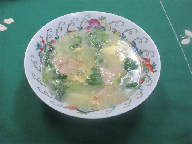 隼人ウリとベーコンの中華風スープ
