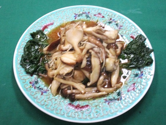 きのこづくしの和え物