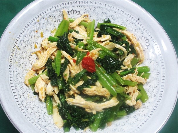 蒸し鶏と小松菜の中華風和えもの