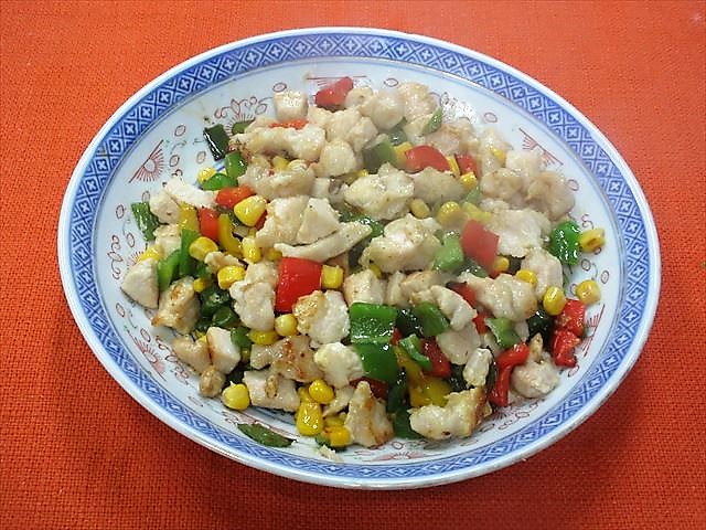 鶏肉とコーンの炒め物